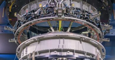 La NASA Realiza Pruebas de un Puerto de Atraque del Módulo Lunar  Starship de la Empresa SpaceX